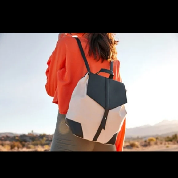 Deux Lux Vegan Backpack - Picture 3 of 7